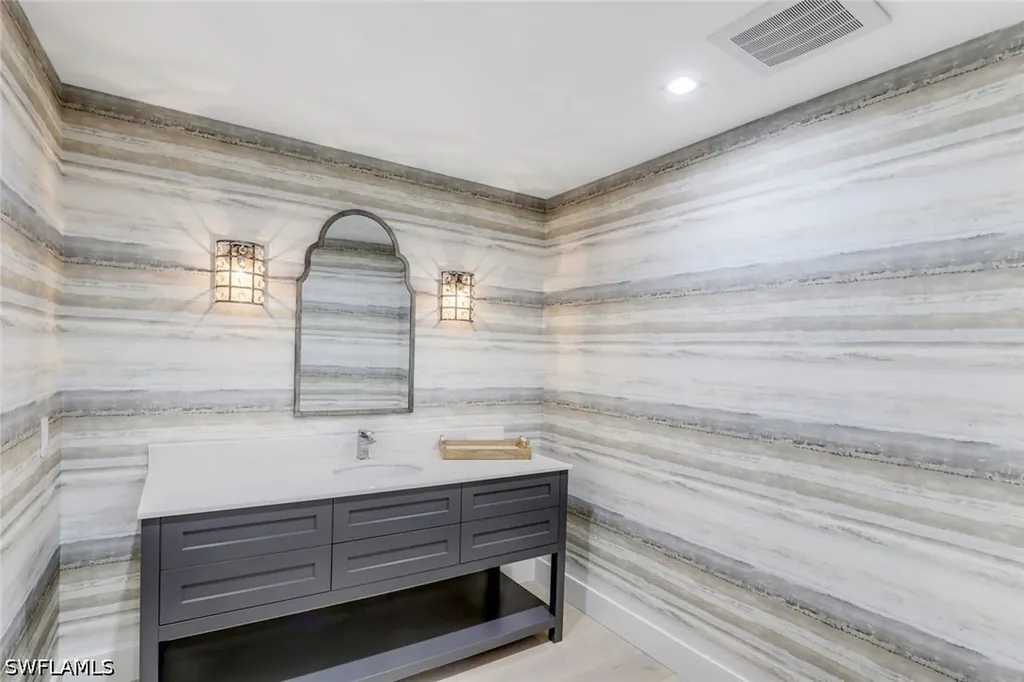 13915 Old Coast Road Naples FL 34110