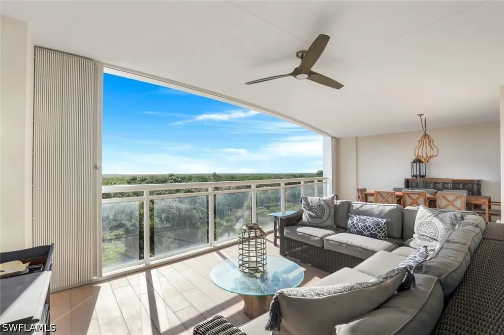 13915 Old Coast Road Naples FL 34110