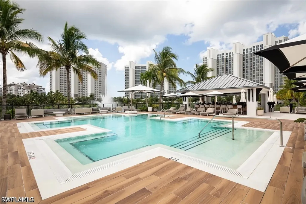 13915 Old Coast Road Naples FL 34110