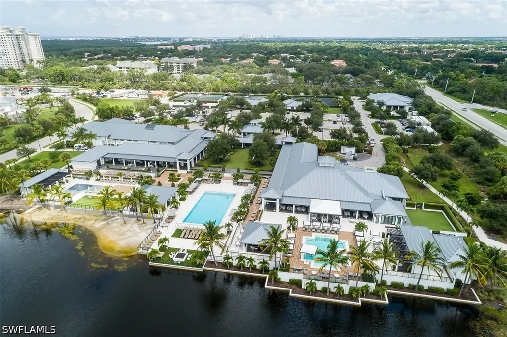 13915 Old Coast Road Naples FL 34110