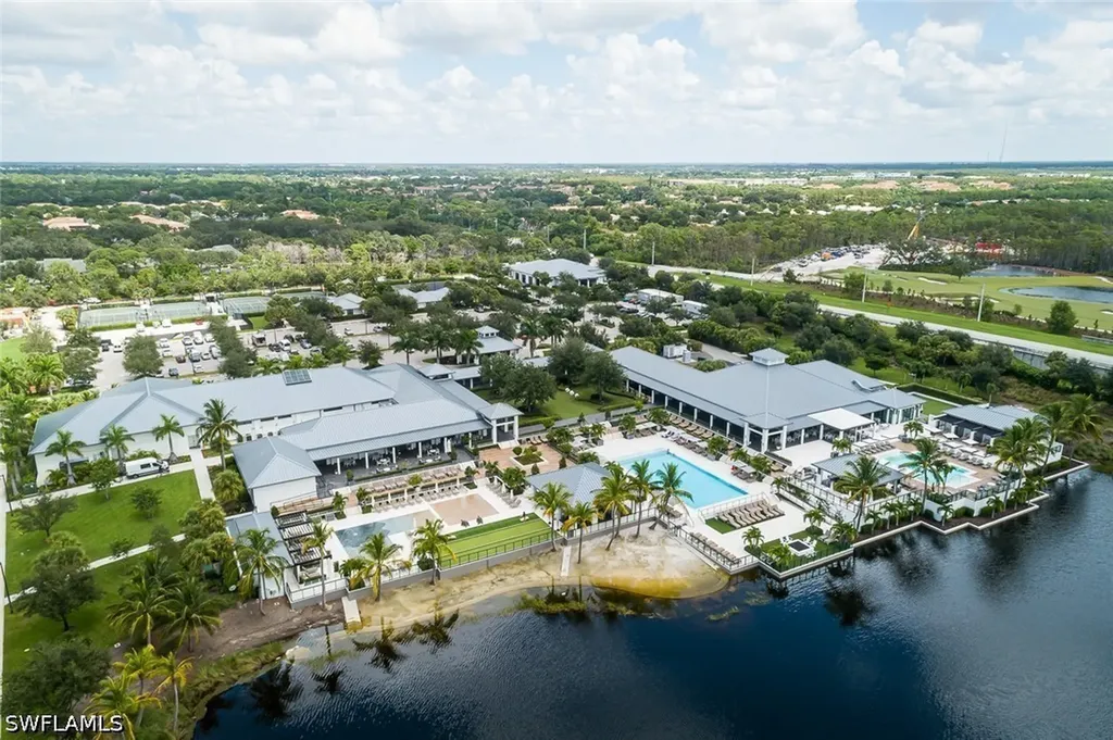 13915 Old Coast Road Naples FL 34110