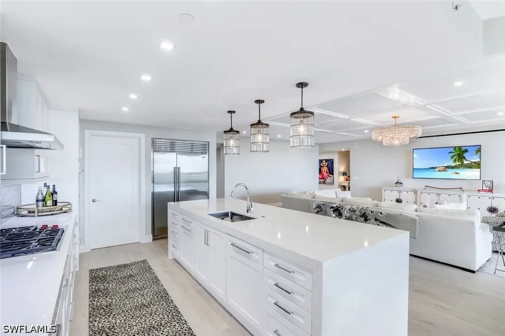 13915 Old Coast Road Naples FL 34110