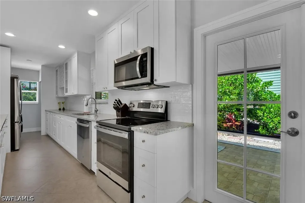 1155 6th Street S Naples FL 34102
