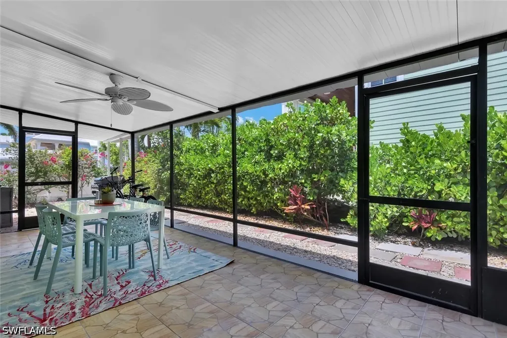 1155 6th Street S Naples FL 34102