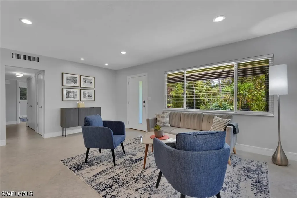 1155 6th Street S Naples FL 34102