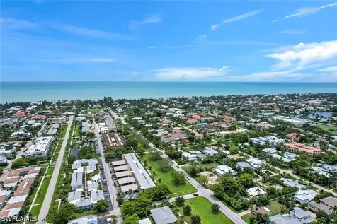 1155 6TH Street S Naples FL 34102