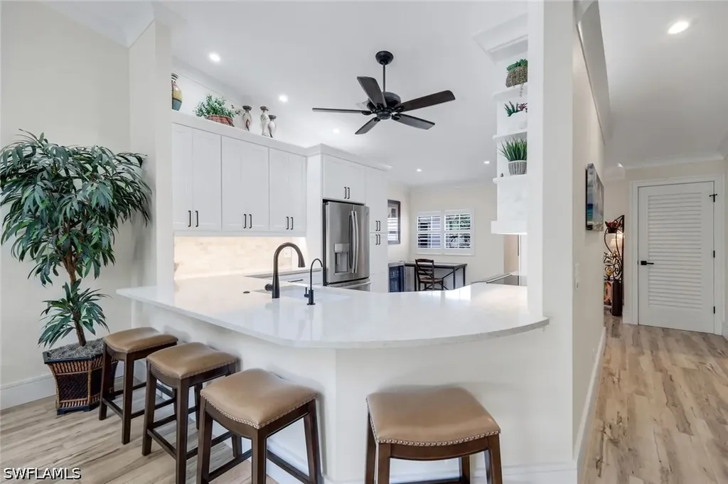 526 Lake Louise Circle Naples FL 34110