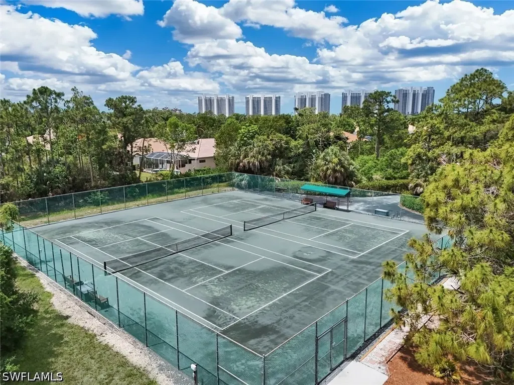 526 Lake Louise Circle Naples FL 34110