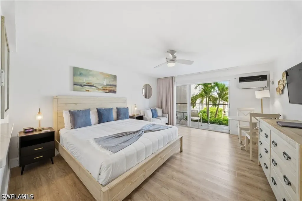 900 Broad Avenue S Naples FL 34102