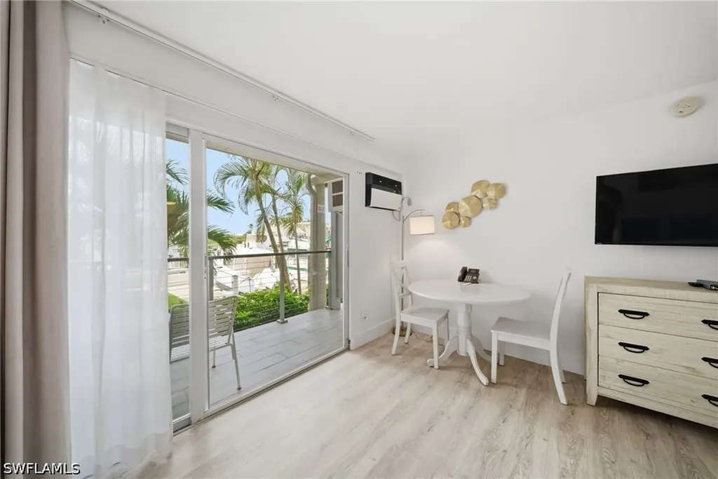 900 Broad Avenue S Naples FL 34102