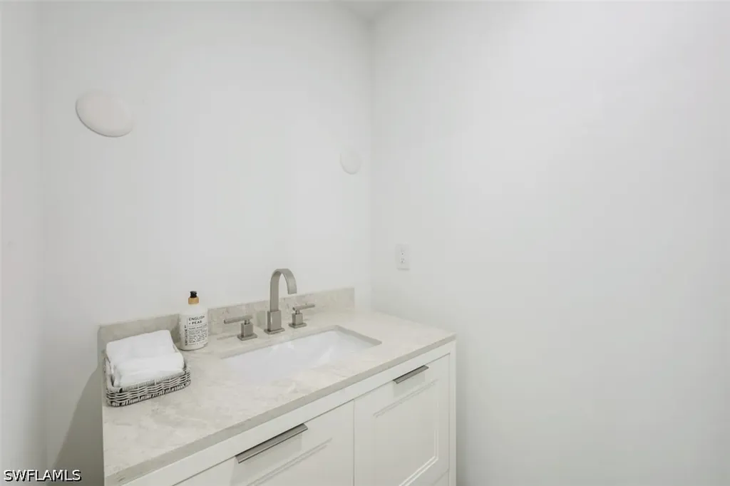 13935 Old Coast Road Naples FL 34110
