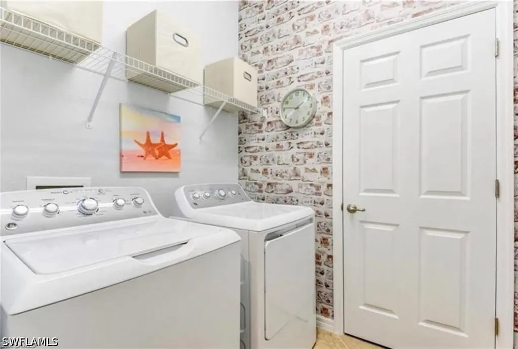 9170 Woodhurst Drive Naples FL 34120
