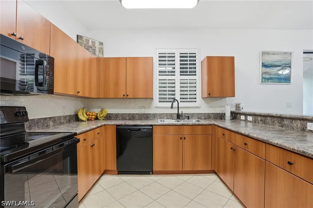 15208 Summit Place Circle Naples FL 34119