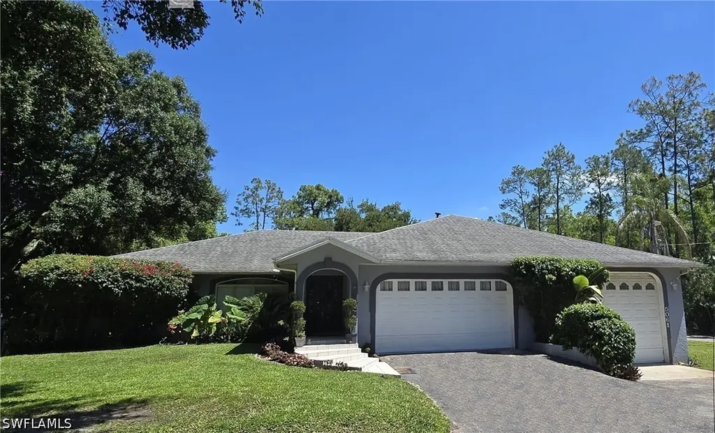 5061 Mahogany Ridge Drive Naples FL 34119