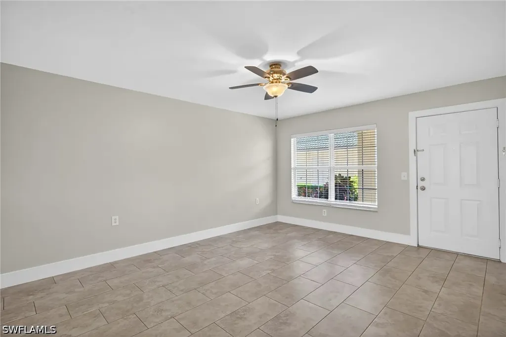 4910 Cougar Court N Naples FL 34109