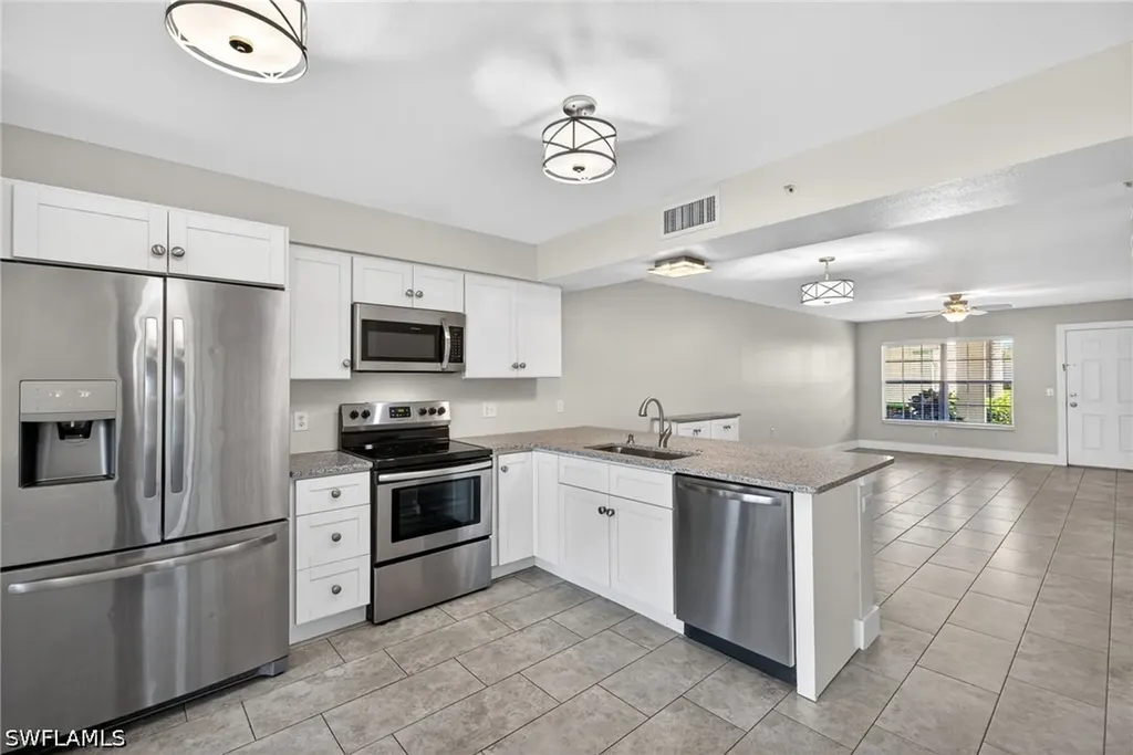4910 Cougar Court N Naples FL 34109