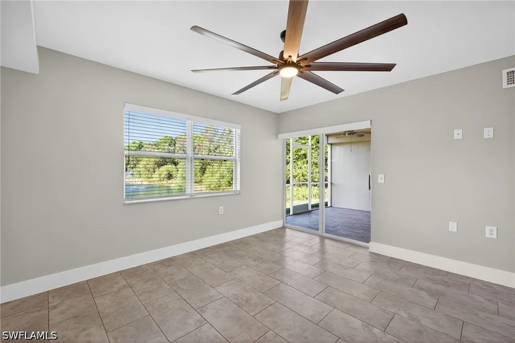 4910 Cougar Court N Naples FL 34109