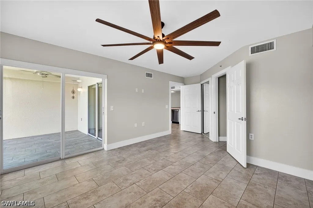 4910 Cougar Court N Naples FL 34109