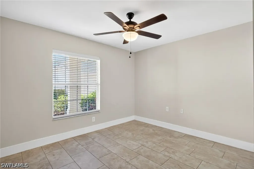 4910 Cougar Court N Naples FL 34109
