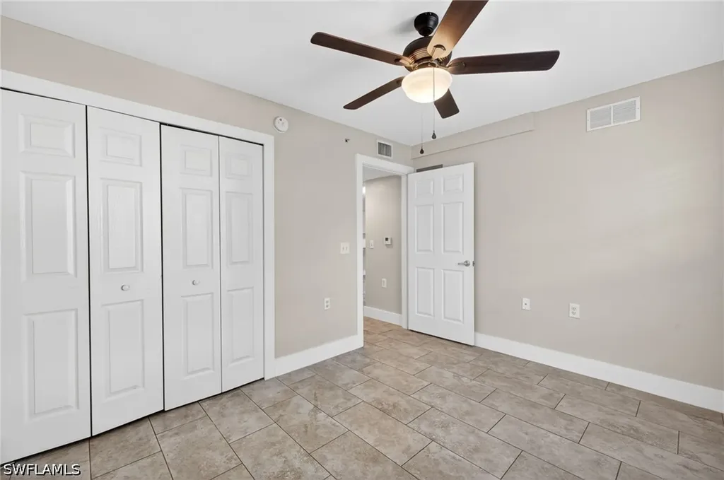 4910 Cougar Court N Naples FL 34109