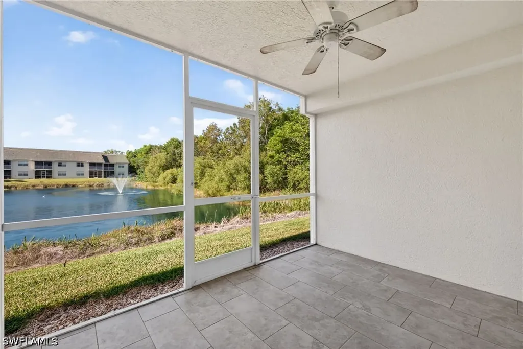4910 Cougar Court N Naples FL 34109