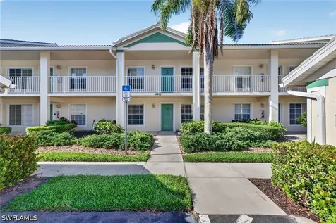 4910 Cougar Court N Naples FL 34109