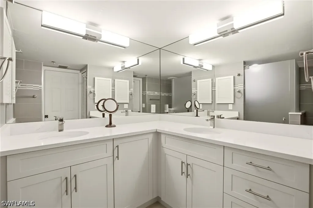 5550 Heron Point Drive Naples FL 34108