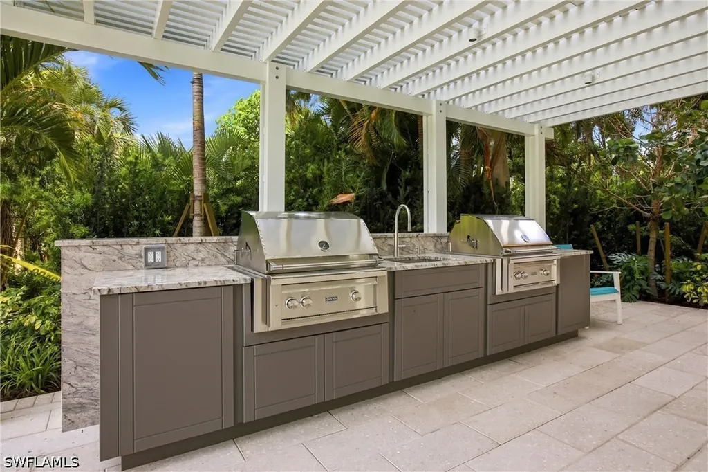 5550 Heron Point Drive Naples FL 34108