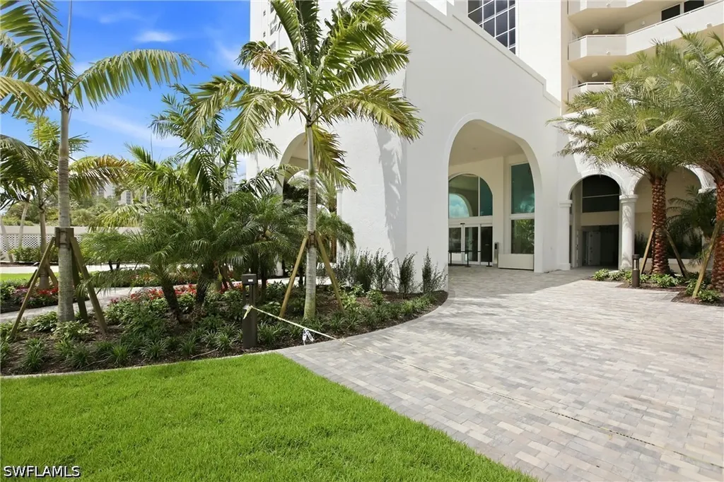5550 Heron Point Drive Naples FL 34108
