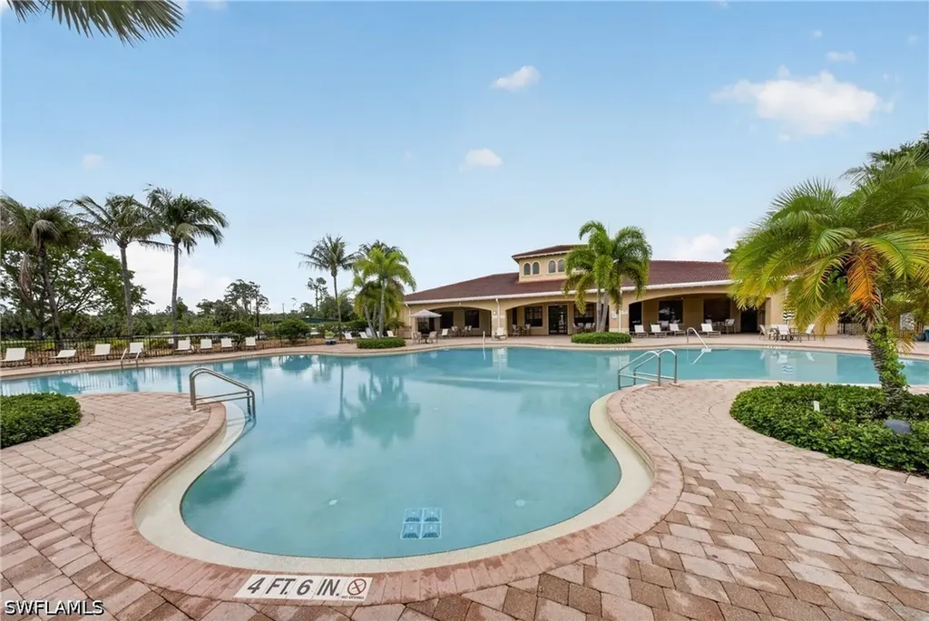 1388 Birdie Drive Naples FL 34120