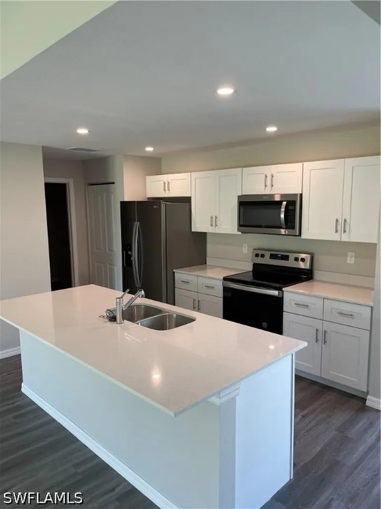 609 NW 25th Street Cape Coral FL 33993