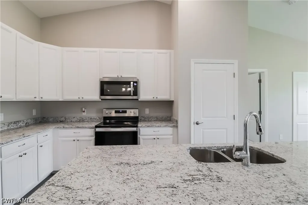 2902 7th Street W Lehigh Acres FL 33971