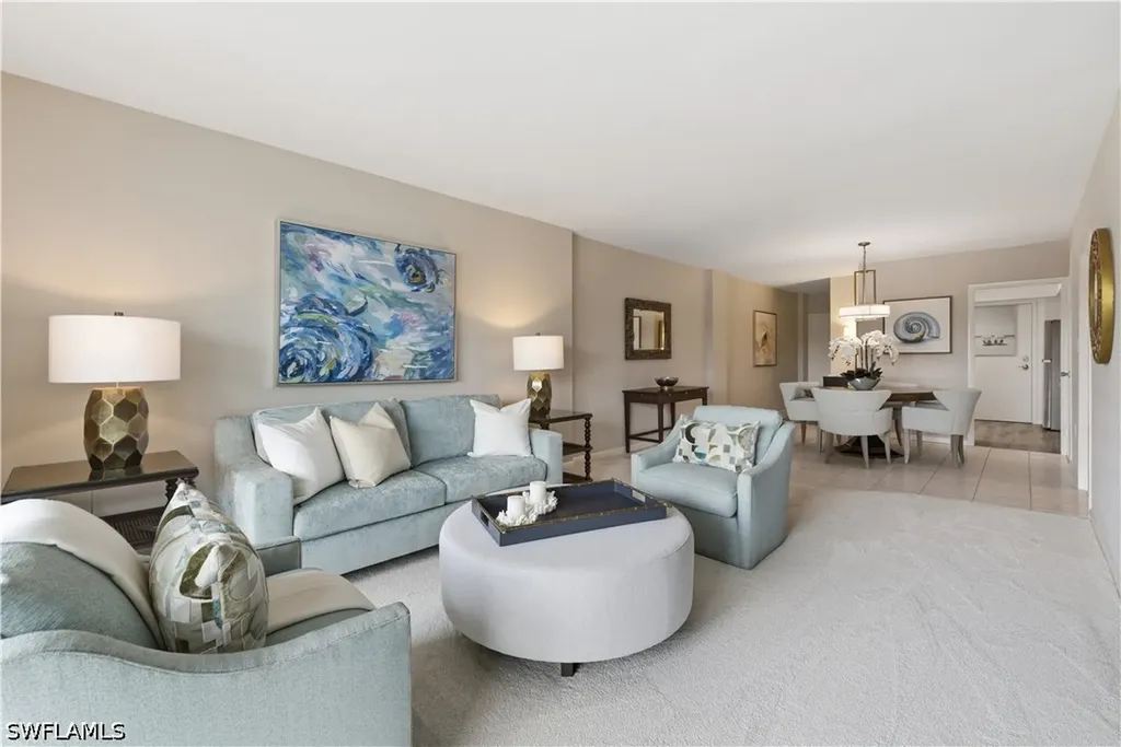 1977 Gulf Shore Boulevard N Naples FL 34102
