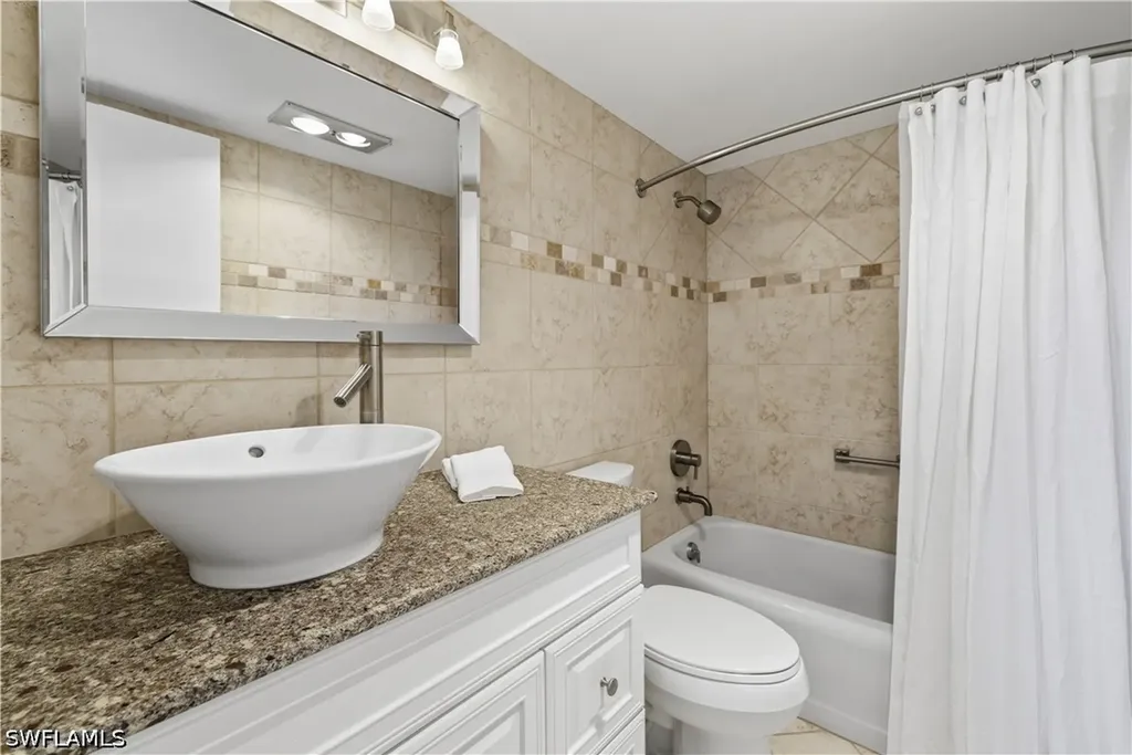 1977 Gulf Shore Boulevard N Naples FL 34102