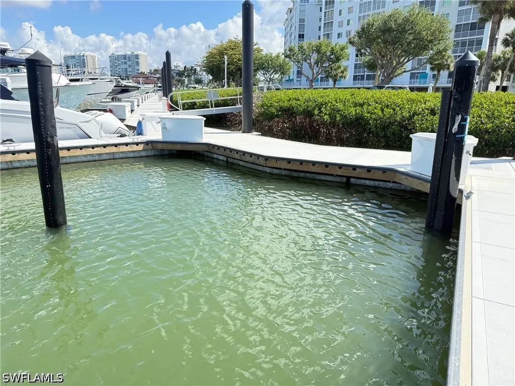 13115 Vanderbilt Road Naples FL 34110