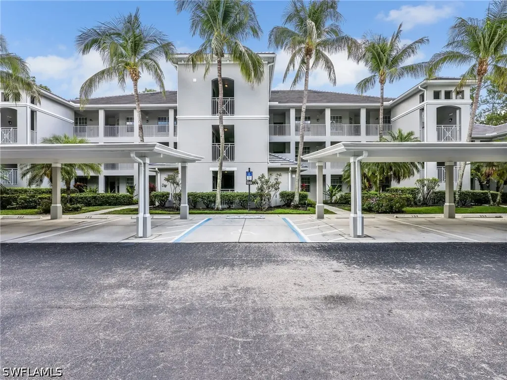 1882 Tarpon Bay Drive S Naples FL 34119