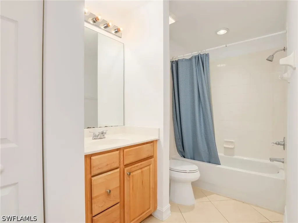 1882 Tarpon Bay Drive S Naples FL 34119