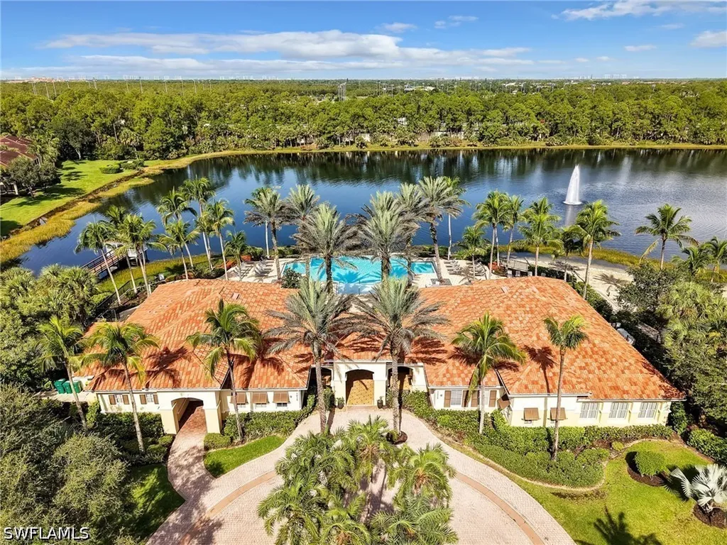 1882 Tarpon Bay Drive S Naples FL 34119