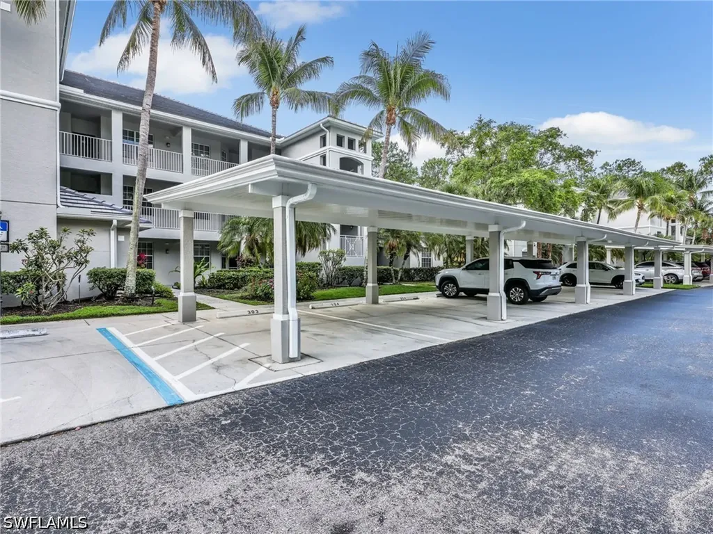 1882 Tarpon Bay Drive S Naples FL 34119