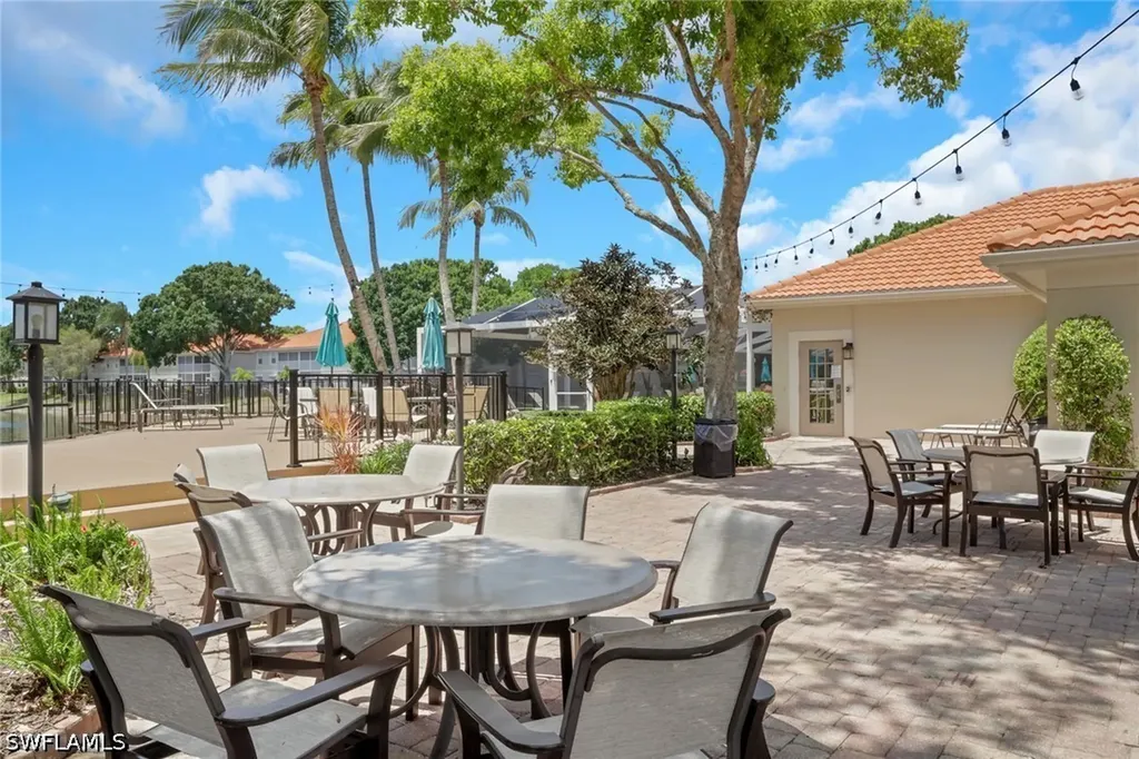 7648 Oleander Gate Drive Naples FL 34109