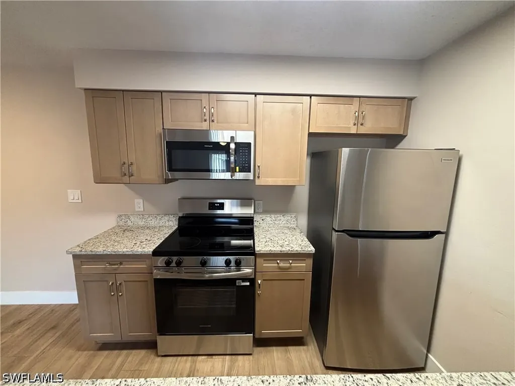 5319 Summerlin Road Fort Myers FL 33919