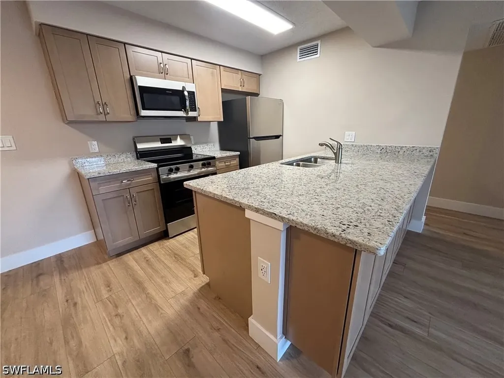 5319 Summerlin Road Fort Myers FL 33919