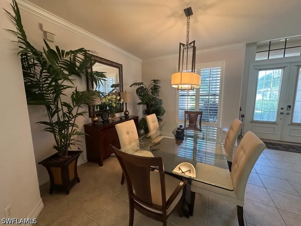 967 Tivoli Court Naples FL 34104