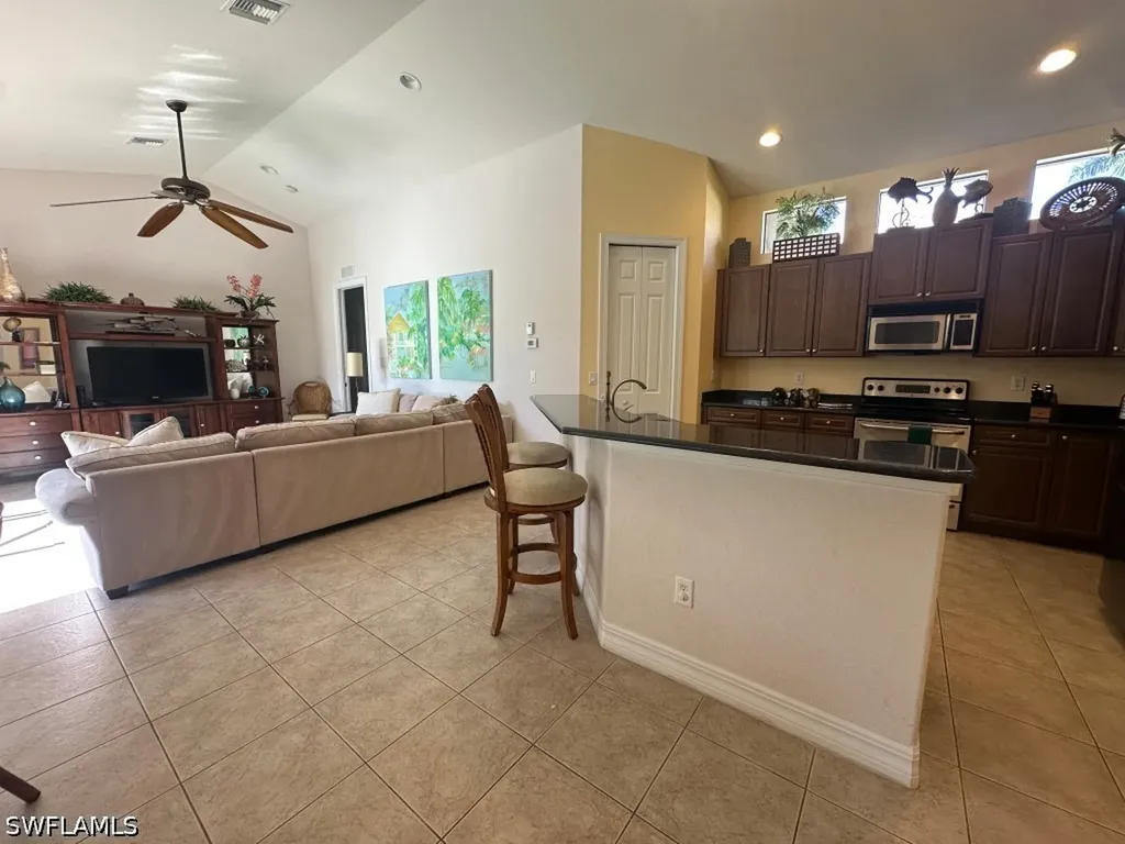 967 Tivoli Court Naples FL 34104