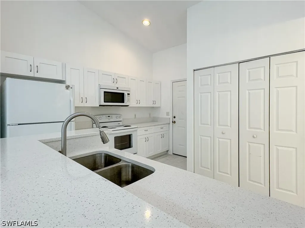 6265 Vista Garden Way Naples FL 34112