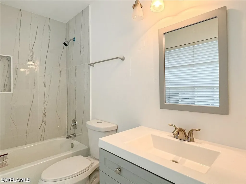 6265 Vista Garden Way Naples FL 34112