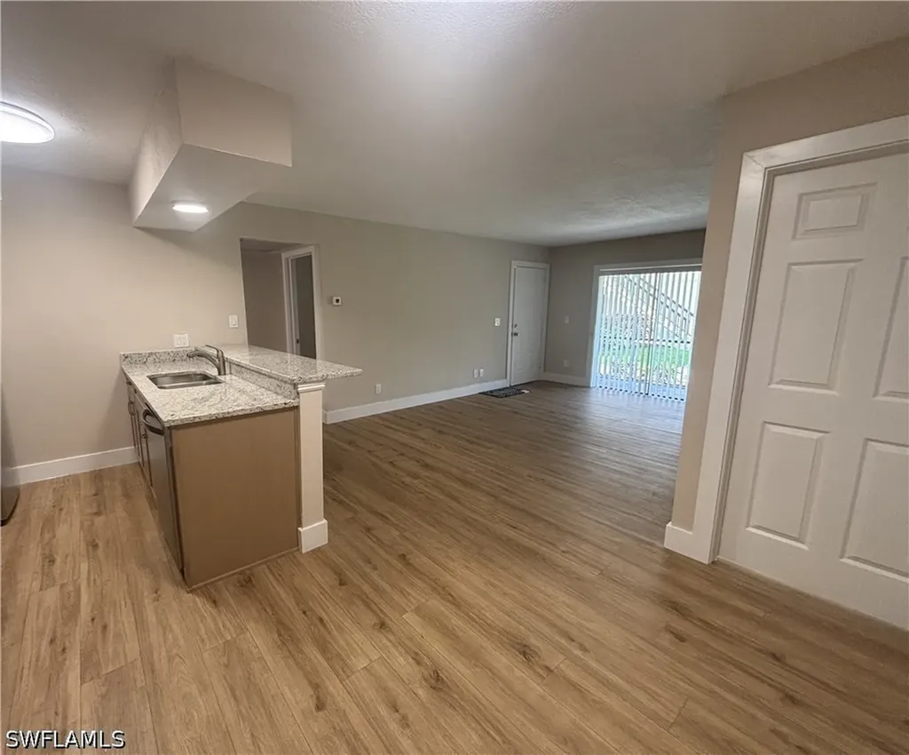 5305 Summerlin Road Fort Myers FL 33919