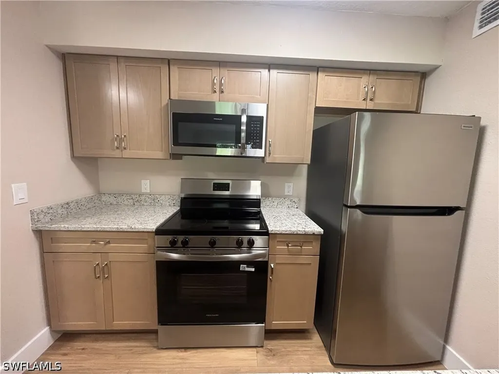 5305 Summerlin Road Fort Myers FL 33919