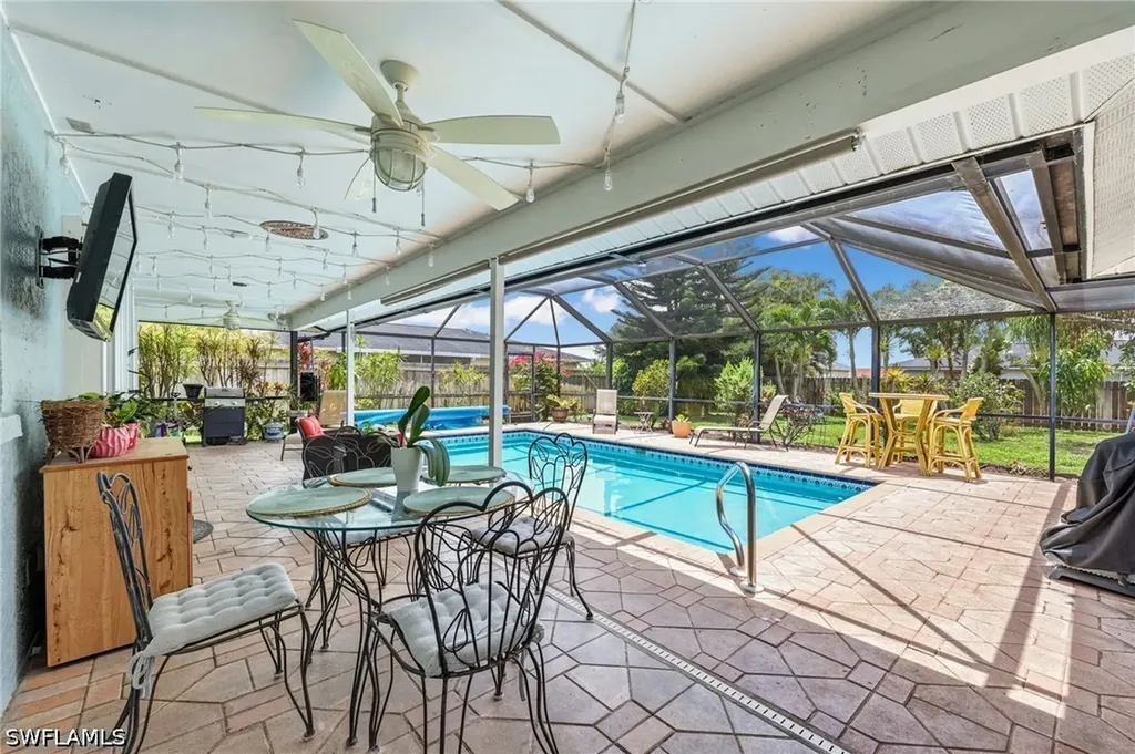 720 Meyer Drive Naples FL 34120