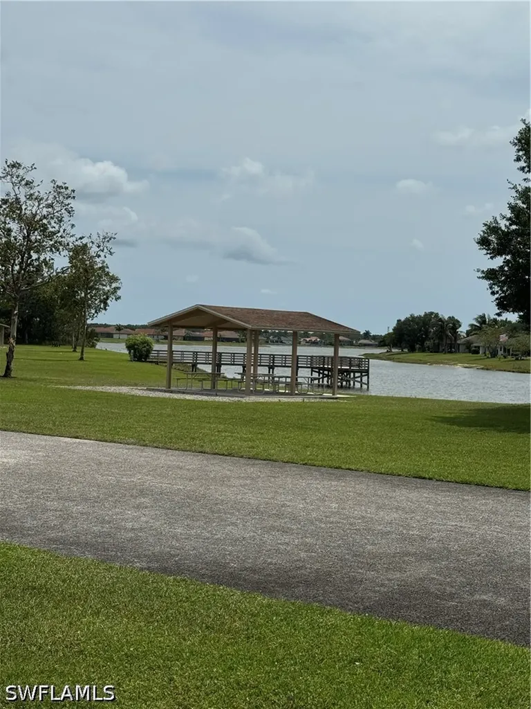 720 Meyer Drive Naples FL 34120